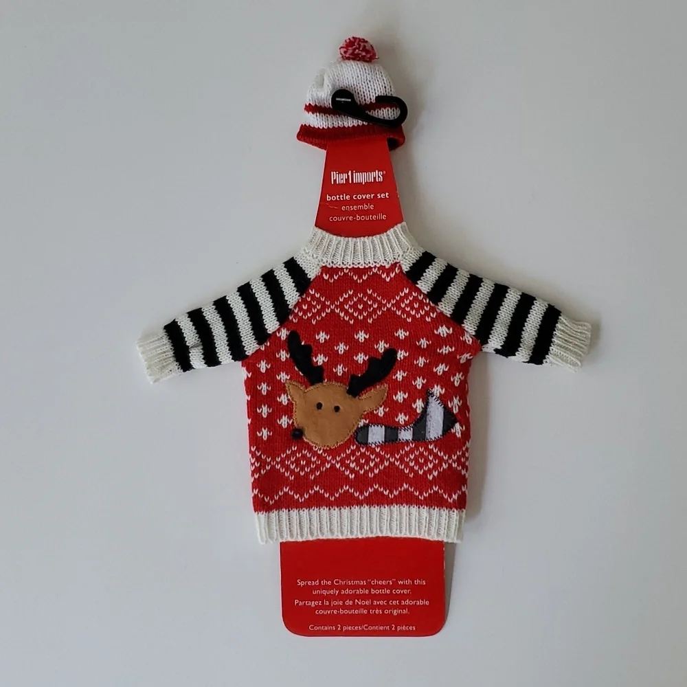 Pier 1 Imports Christmas Reindeer 2 Piece Bottle Cover Set NWT